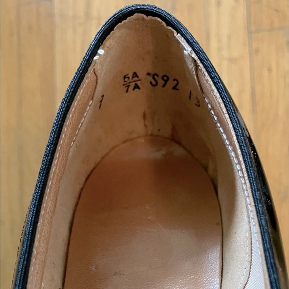 Vintage mod shoes, black leather and patent, 1.5 in heel, women’s 7 (narrow) - Picture 8 of 8